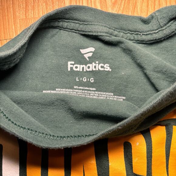 Green Bay Packers Go Pack Go T-Shirt Fanatics NFL Men’s Large Green Gold - Picture 3 of 4